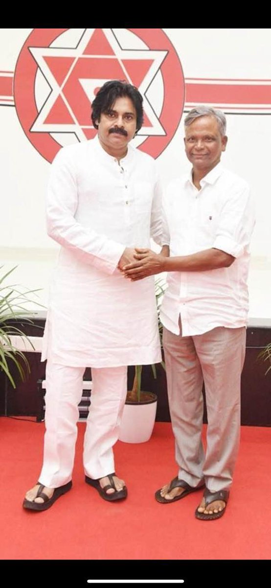 BjymTirupathi's tweet photo. జనసేన అధినేత పవన్ కళ్యాణ్ గారితో బిజెపి ఎంపీ అభ్యర్థి వరప్రసాద్ రావు గారు https://t.co/zSIvq4loNJ