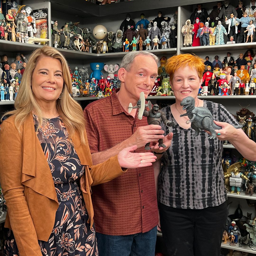 Here's one last look at this Sunday's brand-new episode featuring a nostalgic collection of vintage toys, action figures and more! See these items and more starting Sunday, April 14th at 6:30P | 5:30C. #collectorscall #ccseason5 #KingKong