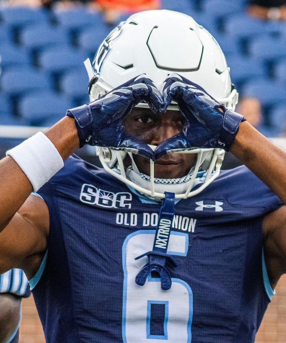 #TTGOG After a great conversation with @Coach__Seiler, I have received my second D1 Offer from Old Dominion University!! #GoMonarchs🦁 #HCVille
@ODUFootball @CoachGotte @JasonHinkelman @OilerRecruiting @DonnieBaggs_ @STE_ELITE @OfficialKelby