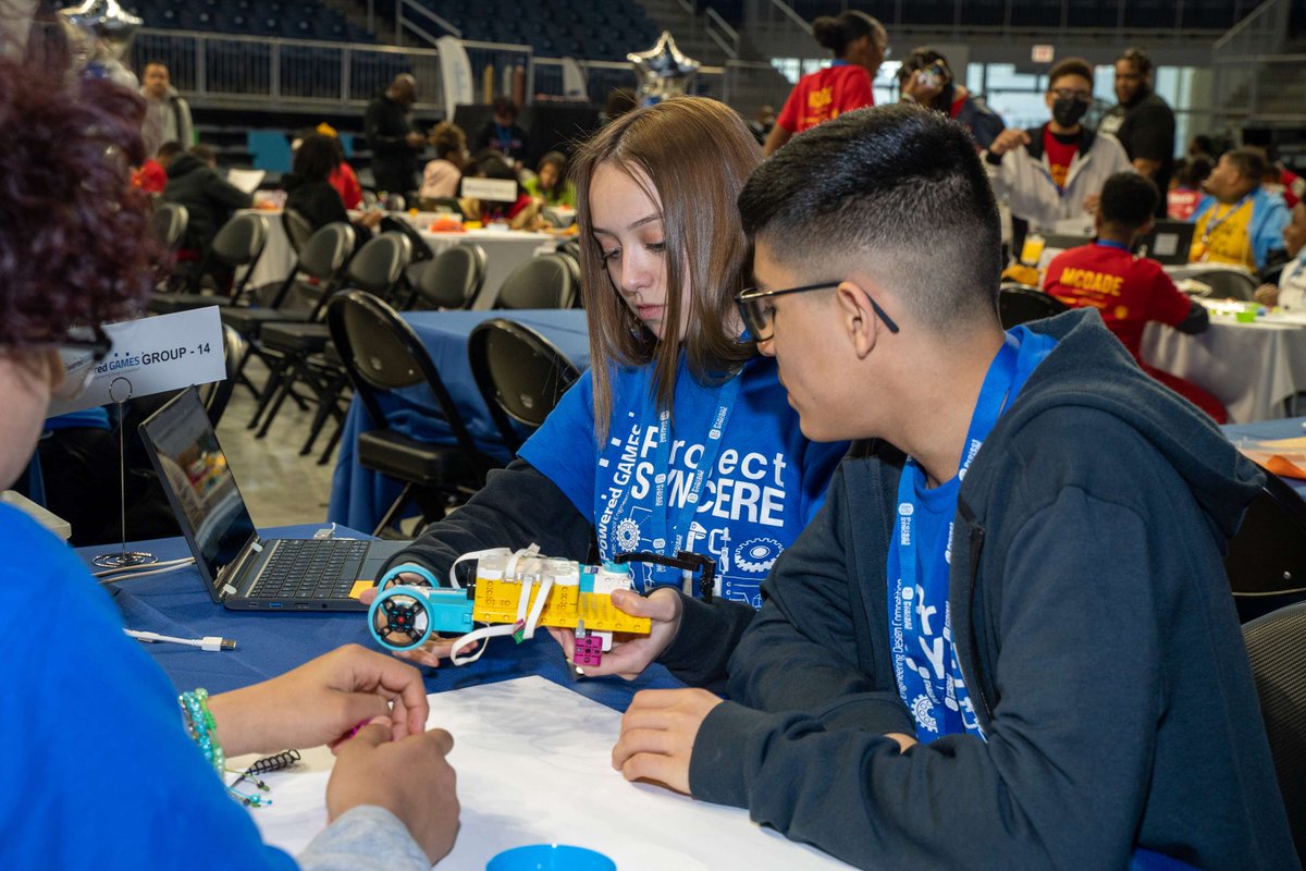 6th ENpowered Games: 'Awesome Automations' theme inspired 300 students to craft machines for automatic product packaging. Pushing the boundaries in mechanisms, design, and sensors. 

#ENpoweredGames #STEM #Engineering #Innovation #EPG24 #ProjectSYNCERE