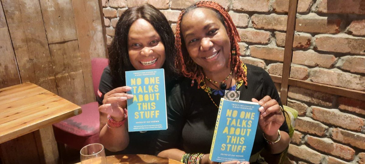 How brilliant is this?! @angelina_namiba & @JorjaPublishing met at the airport and discovered they’d both brought No One Talks About This Stuff with them. Thanks so much for the photo & support, friends! 🥰 Hope it’s useful for @4Mproject too.