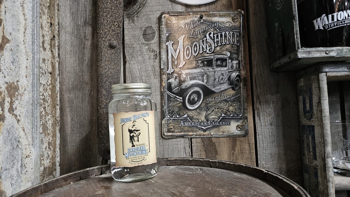 Because sometimes moonshine IS the answer. Give us a shot today! Just ask your local liquor store clerk where the Walton's is!

🌐 waltonsdistillery.com

#moonshine #jacksonvillenc #distillerylife #masterdistillery #moonshiners #drinklocal