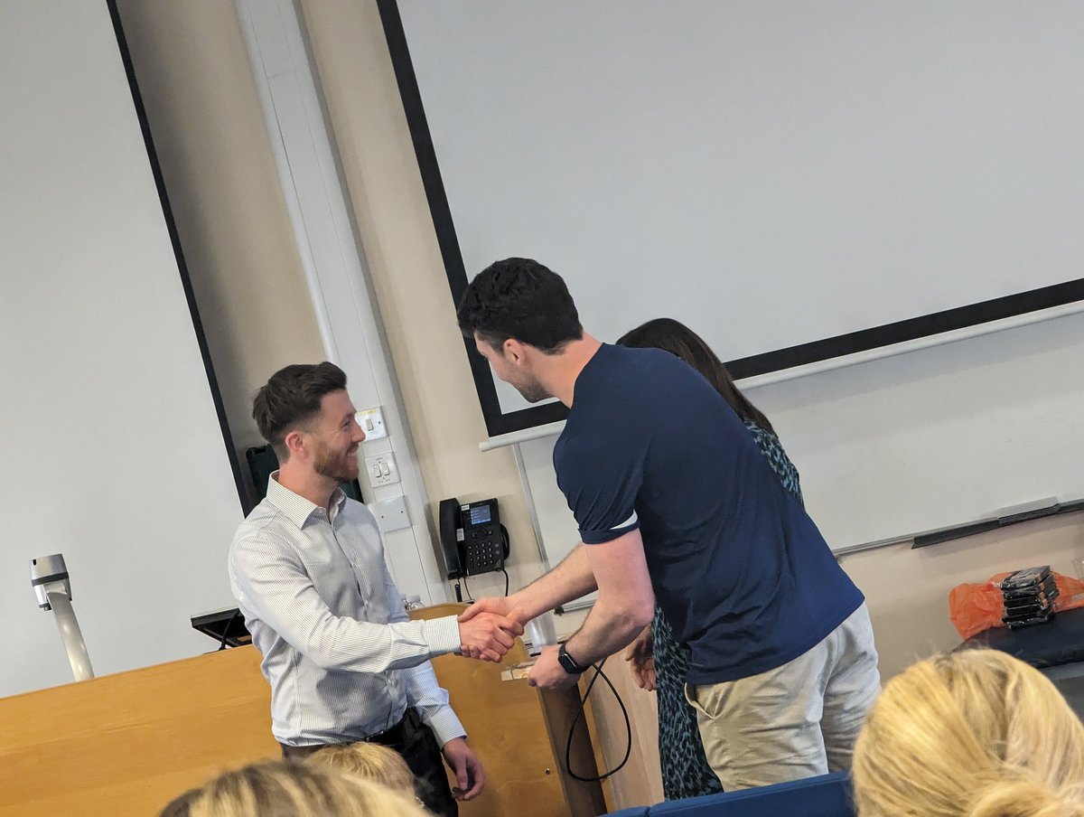 Well done @foxcroftphysio for best presentation at #prs2024 conference 🙌