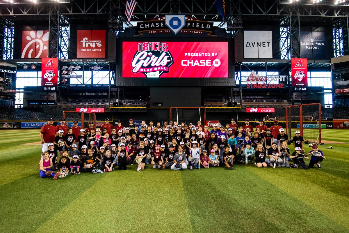 Registration for #Dbacks Girls Play Ball presented by @Chase is open! The free outreach initiative promotes empowering girls and young women to get involved in the sport of baseball. There are three dates available, 5/25, 7/27 and 10/19. Sign up at dbacks.com/girls