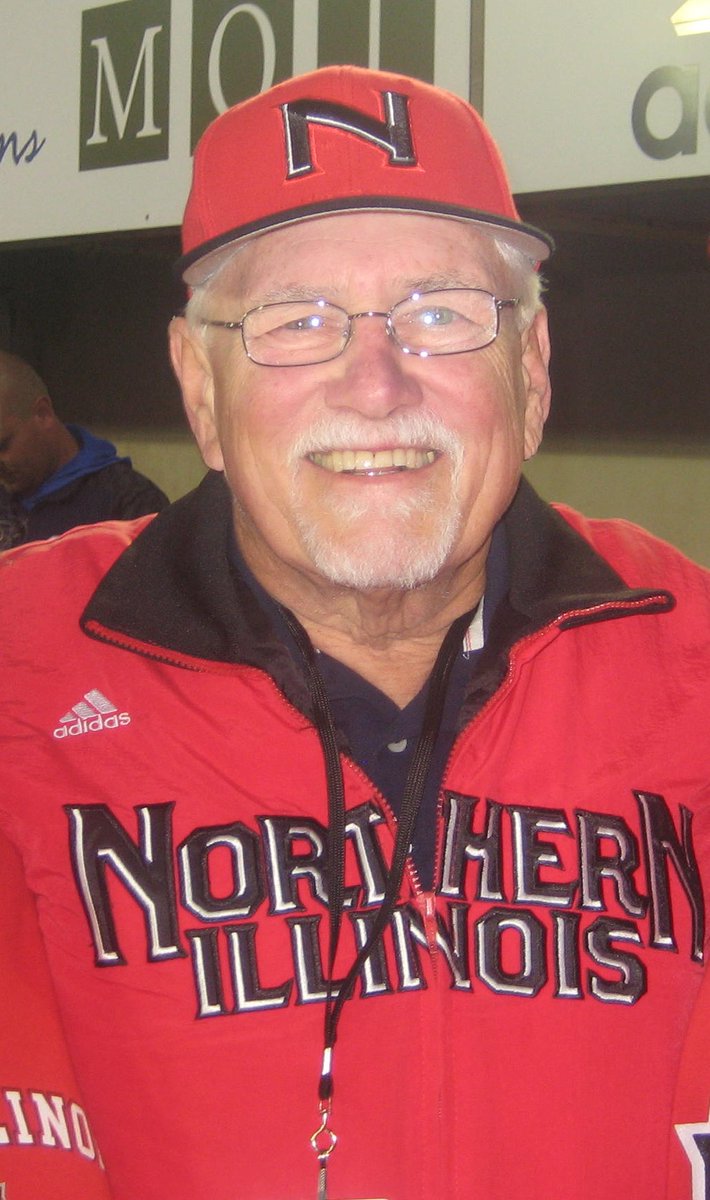 BaseballDigest's tweet image. We remember Fritz Peterson - @Yankees 1966-74; Cleveland 1974-76; @Rangers 1976. 20-game winner for #Yankees in 1970. Averaged 17 wins in 4-year span (1969-72). Will forever own the lowest career ERA in history of original Yankee Stadium (2.52).  #RestInPeace