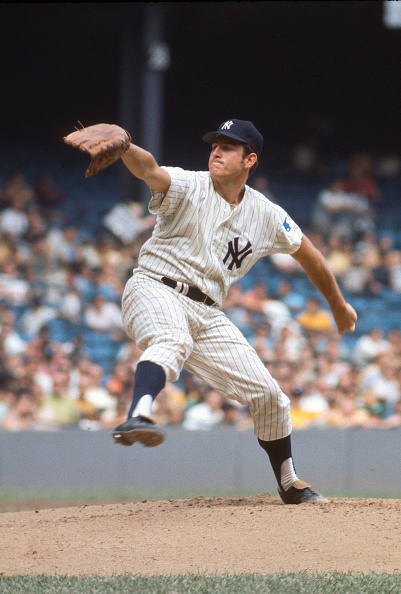 BaseballDigest's tweet image. We remember Fritz Peterson - @Yankees 1966-74; Cleveland 1974-76; @Rangers 1976. 20-game winner for #Yankees in 1970. Averaged 17 wins in 4-year span (1969-72). Will forever own the lowest career ERA in history of original Yankee Stadium (2.52).  #RestInPeace