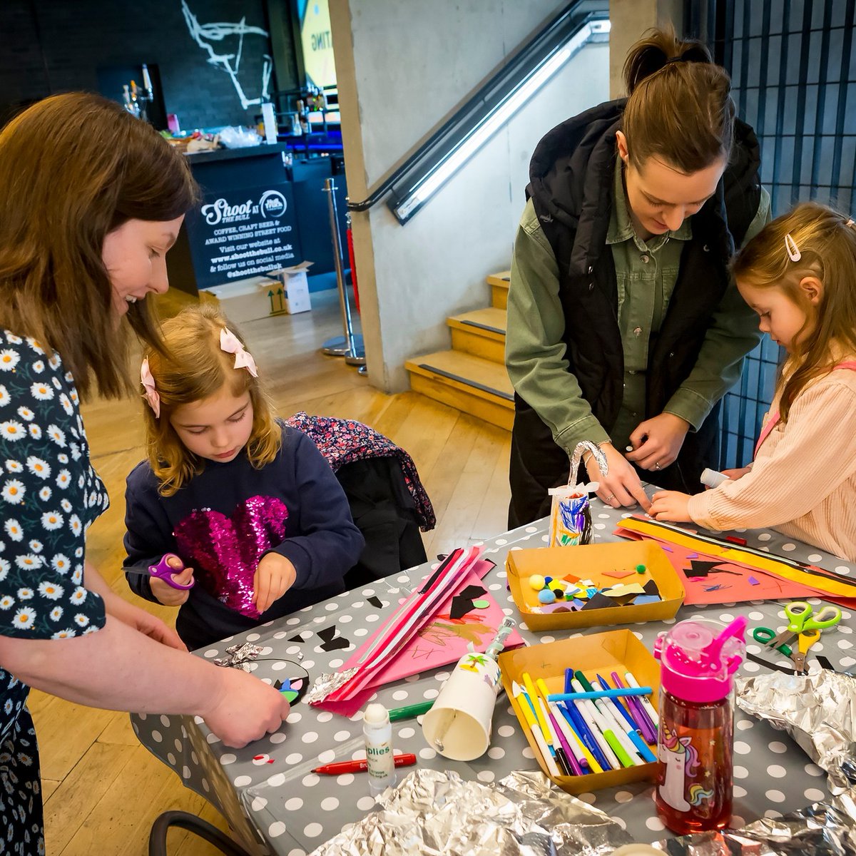 🎨 FREE Arts & Crafts for all the family! Our Family Open Day 2024 will once again include free arts & crafts as well as other fun activities between 11am & 3pm on Sat 11 May. No tickets needed, just show up & get involved. 🎭 Visit bit.ly/3PZnWn2 🔗 #Hull #HTT