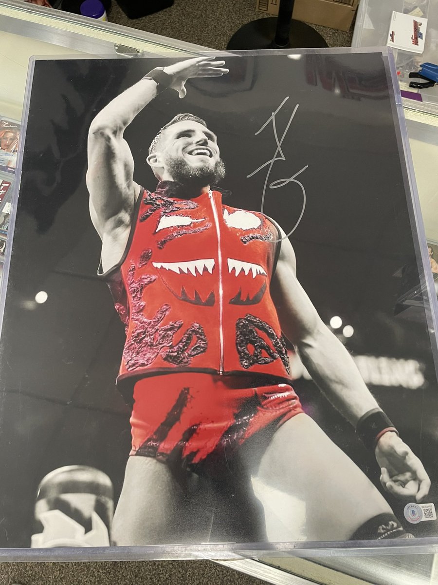 Open today 10-5pm Fantastic, @JohnnyGargano autographed 16x20, BGS certified. Stop in & take a look at all the signed photos we have - plus a whole lot more! 🌵 We are Arizona’s Home for all things Wrestling! #wgsphx #wrestlingstore