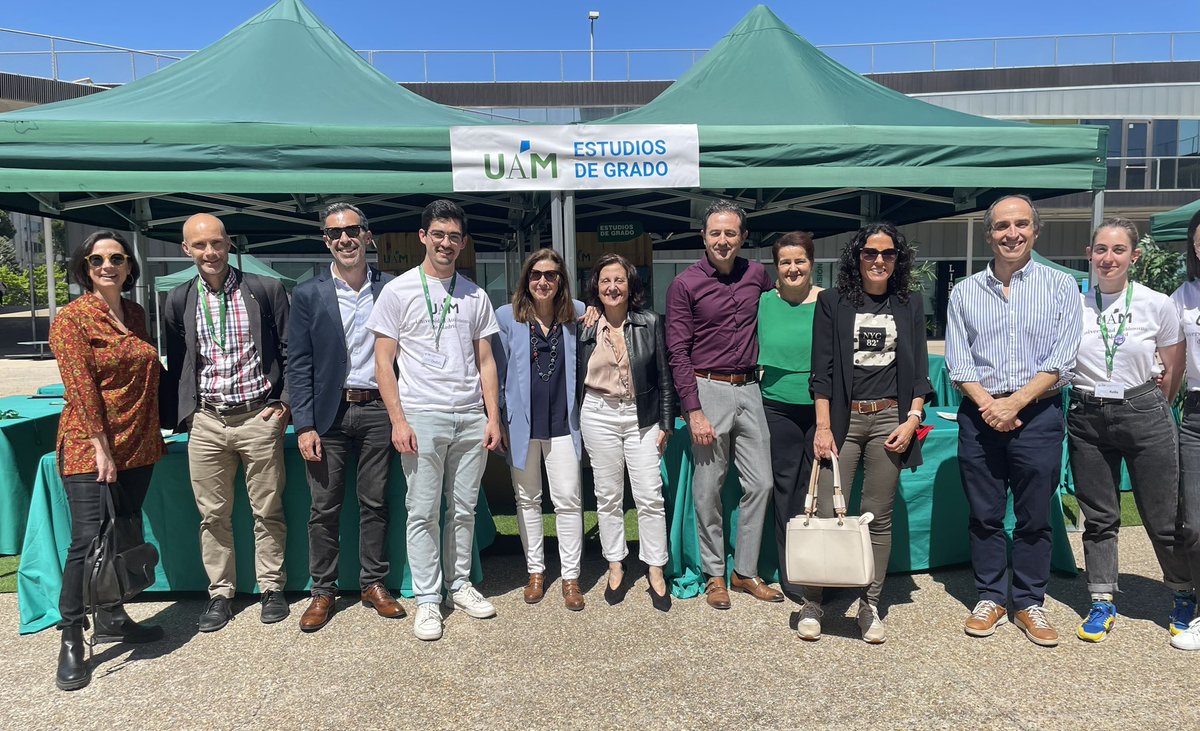 Más de 7000 personas inscritas en la #JornadadePuertasAbiertas en @UAM_Madrid. Muchas gracias a los que lo habéis hecho posible. Nuestros estudiantes nuestros mejores embajadores 👏👏👏