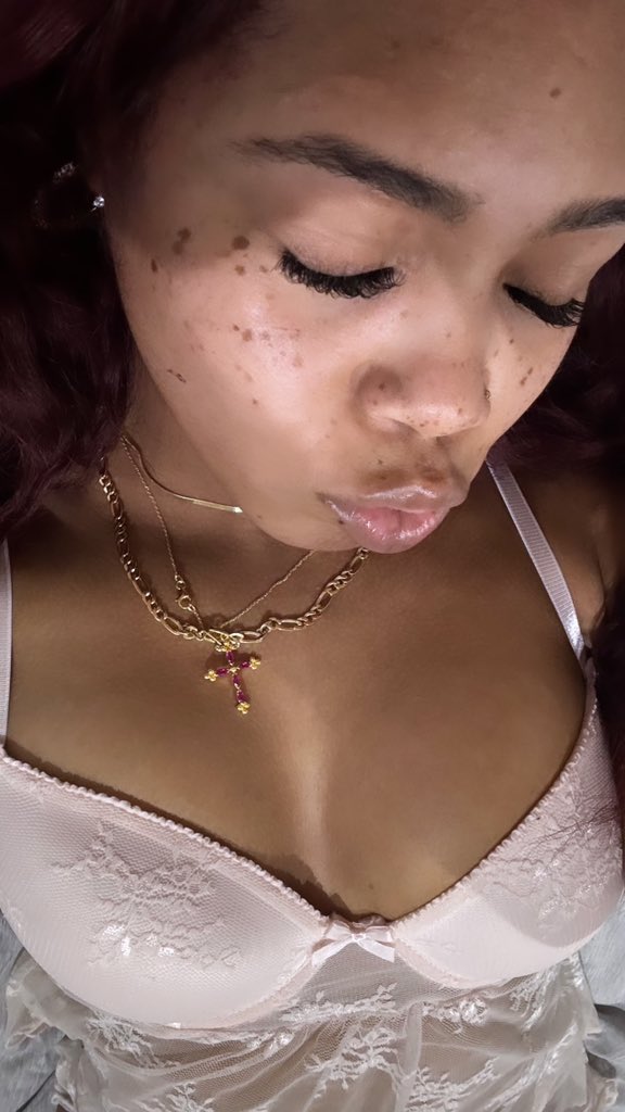__taraea's tweet photo. im just a girl🦄💕💘🧚🏼‍♀️🦋💌 https://t.co/8uNEgLTJVR