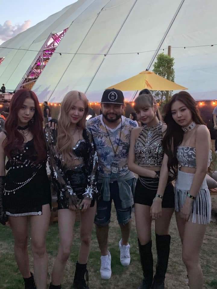 Recordando lo icónico que fue esta foto del baterista de los Tucanes de Tijuana con Blackpink 😭