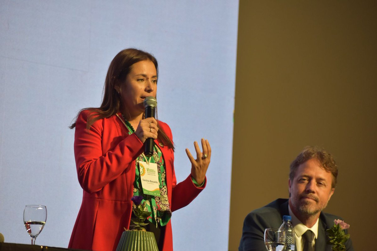 @caritobasualdo Intendenta de #Despeñaderos, presidenta del Foro de Alcaldes/as y miembro del Board @Mayors4Climate integró la mesa de abertura: 'Esto es algo que nos apasiona. Cada uno tiene que lograr ese cambio en su comunidad, con las escuelas, en las instituciones... (1/2)'