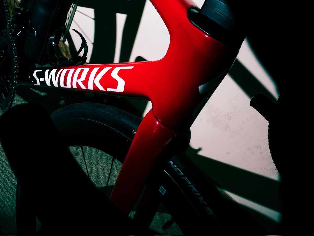 We've had some rather nice bikes in the workshop recently like this S-Works tarmac with Dura-Ace Di2