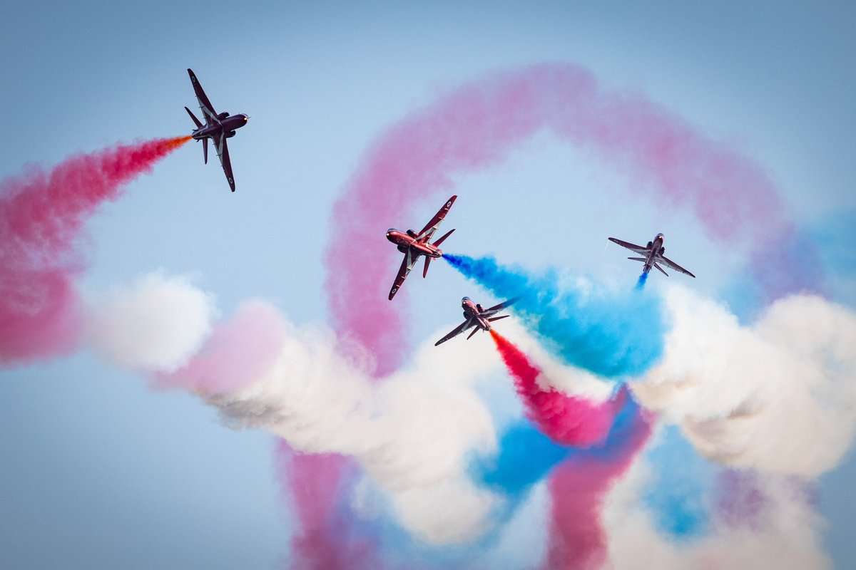 rafredarrows tweet picture