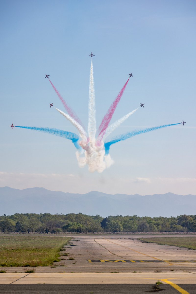 Bringing a bit of colour to the skies - first time using the red and blue trails, in addition to the white, for 2024 today. Great work by our dye teams. The coloured trails are not used for winter training, only introduced later in readiness for the new display season. #RedArrows