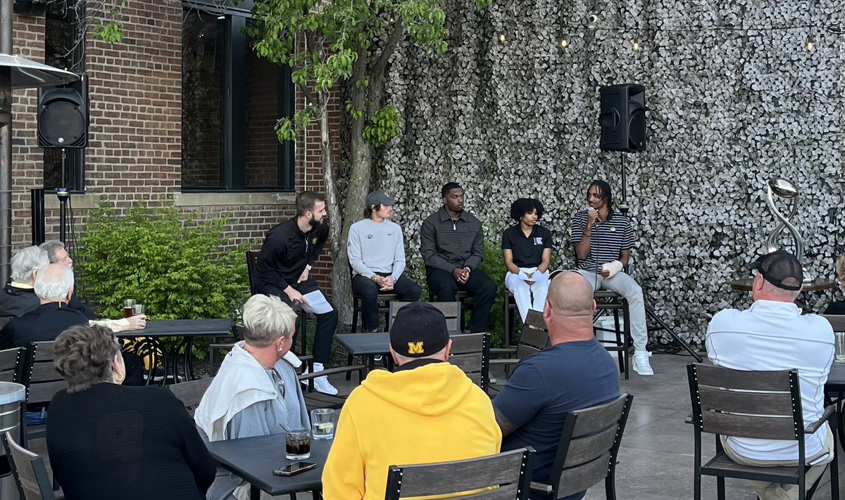 The 2024 Come Home Tour kicked off last night in Sedalia! It was great to visit with so many Mizzou fans. Special thanks to our student-athletes who made the trip! @TheAidanShaw, @jocimoore, @daylancarnell & Adam Miller of @MizzouMensGolf