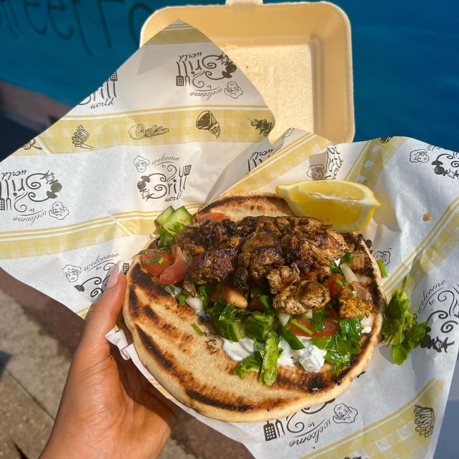 Food to soak up sounds... Lovely Gyros from @cyprianastreetfood at our gig in a couple of weeks Sat 27th | Tickets for £5 | Miles & The Chain Gang playing | buff.ly/3vvslqS #poweredbybeer #poweredbyfood #ilkleyevents #livemusic #ilkleychat