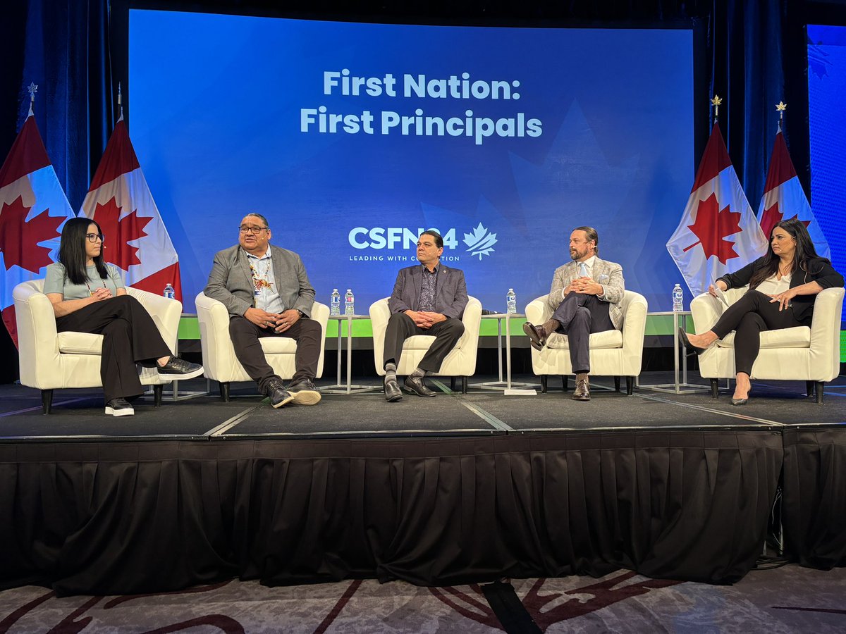 Friend of the show @jenniferelle_ on a panel here at #CSFN24 entitled First Nations: First Principals