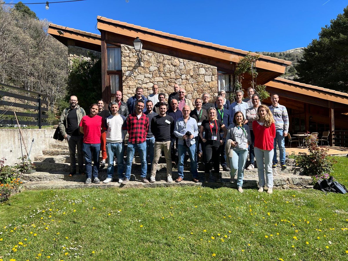 That's a wrap!, two days of awesome interactions @EvoDevoSigNet. Science at its best thanks to @AgEInves . Many synergism to push the boundaries of Evo-Devo research in plants.