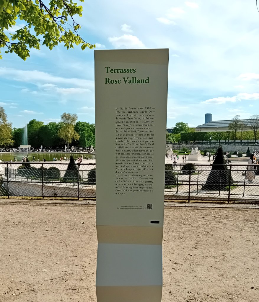 81 ans après l'autodafé par les Nazis de '500 ou 600 œuvres d'art dégénérées' sur la terrasse des Tuileries, le nom de Rose Valland vient comme y exorciser le souvenir de la barbarie, en rappelant que le courage et la culture se dresseront toujours face aux obscurantismes