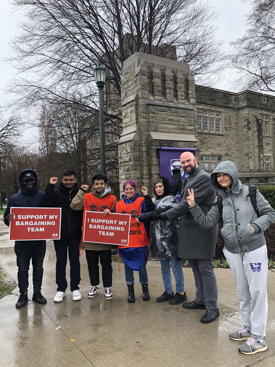 Proud to stand in solidarity with @PSAC610 who are fighting for a #FairDealNow. As a top research university, it’s time to pay people what they’re worth. End the #StrikeAtWestern! #LdnOnt