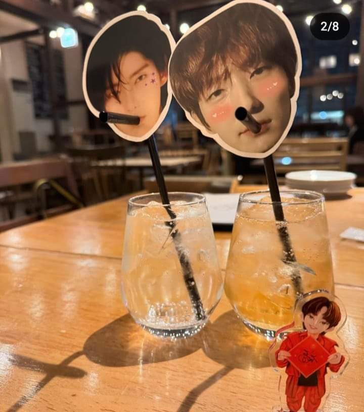 JG kissing the microphone,  meanwhile us...🤣🤭🥤♥️
@JGshock i am ready 🥤😚