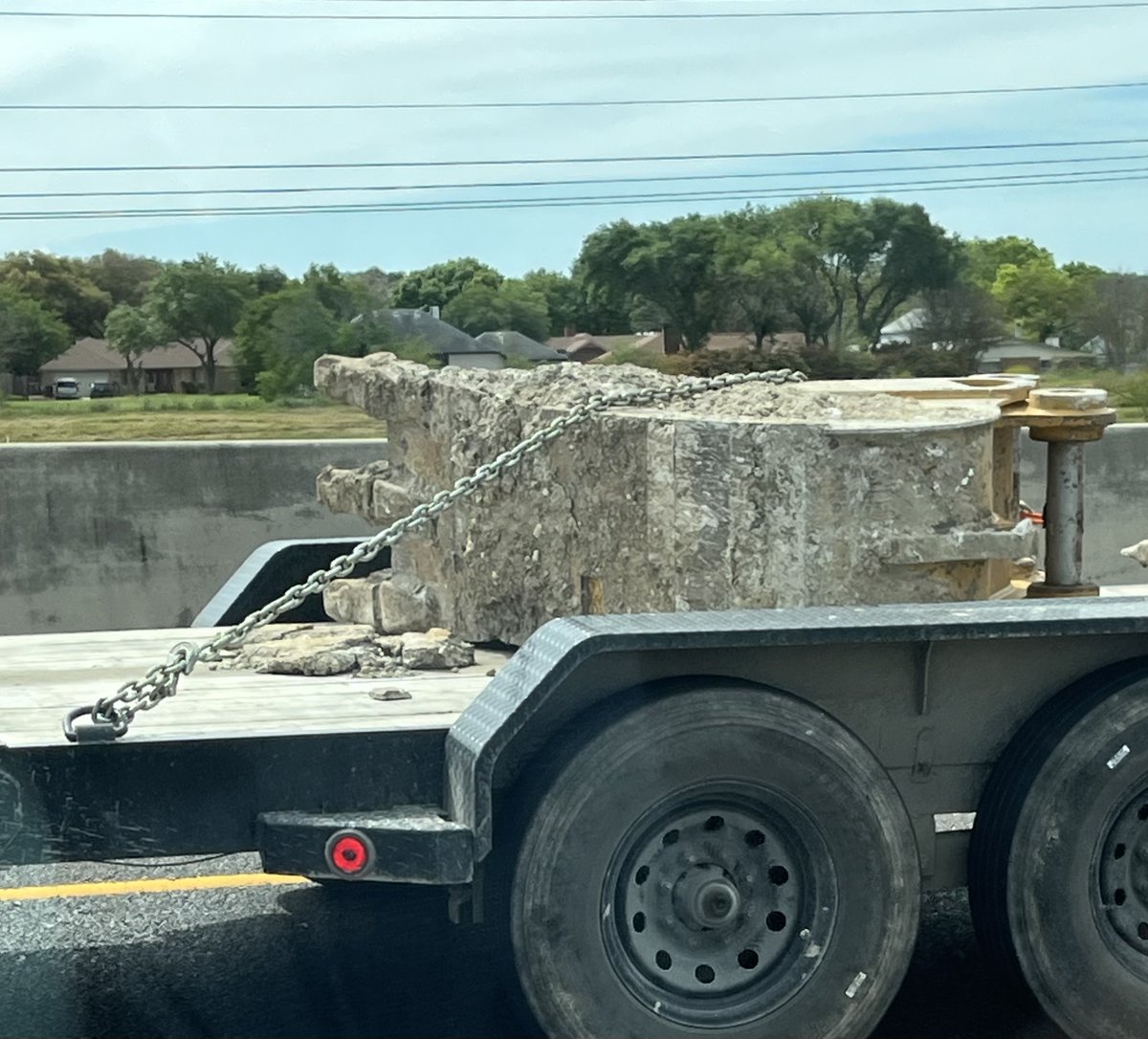 Wonder if a hard brake would cause this bucket to be 'off the chain'?  

My first thoughts are for safety and concerns are forward motion/momentum and if there is a hard brake.  

Thoughts?

#LoadSecurement #NonRegulatedLoad #MotoringPublic #TrailerSafety #SafeLeadership