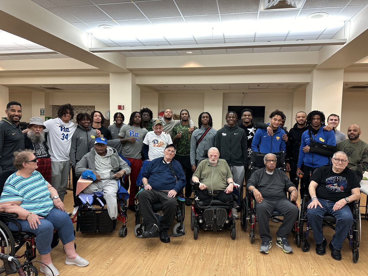 Had a great day at the Southwestern Verterans Home with the DBs! It is always nice to give back to those who sacrifice the most for our freedom!🇺🇸 #HOUNDZ #412Day #PittDayOfService <a href="/PADMVA/">PA Department of Military and Veterans Affairs</a>