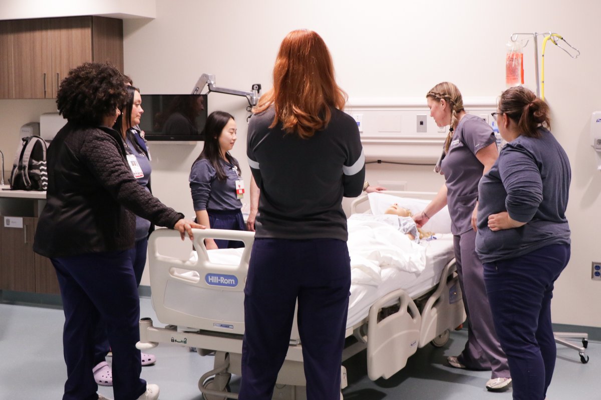 Nurses at @NebraskaMed are honing their skills at iEXCEL by completing competencies in UNMC's cutting-edge simulation and technology center. From mastering the latest medical techniques to refining their critical thinking, they are committed to excellence!🌟
#HealthCareSimulation