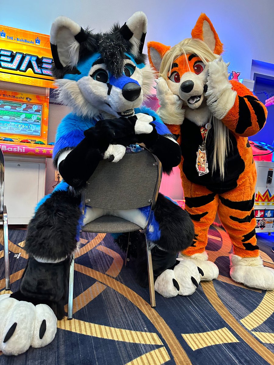 It’s #fursuitfriday and we look rad ⭐️ @drkmggy #LVFC #lvfc2024 —————————- ✂️ :: @PrimalSuits 📸 :: @SeleneMoonSol