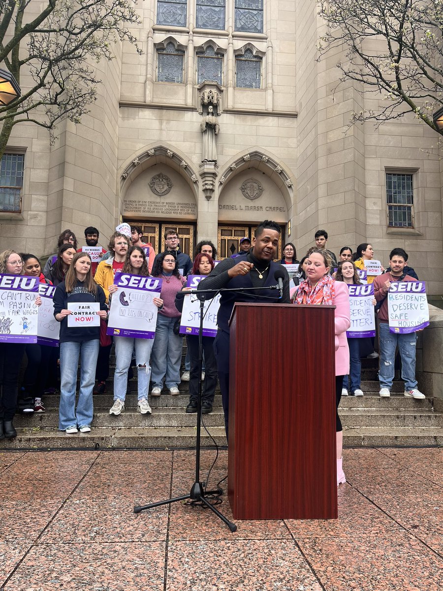 “I’m happy to stand here with all of you today for a fair contract!” - Councilor @Santana4Boston