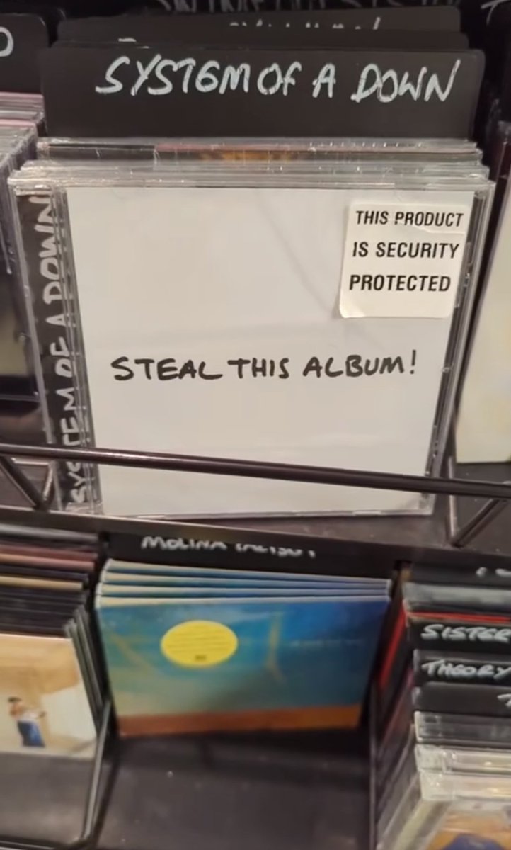 'This album is security protected' environmental storytelling 😭 😭 😭