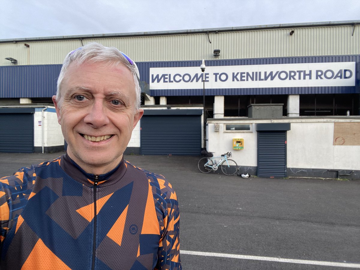 I completed day 1 of my @LutonTown premier pedal challenge 17🙂112 miles arriving in Uttoxeter 9 hours after leaving KR a long day & tired legs,positive day,rest & recovery before day 2 to @ManCity heart felt thank you for all the support generosity 🧡💙🙂 justgiving.com/team/markpremi…