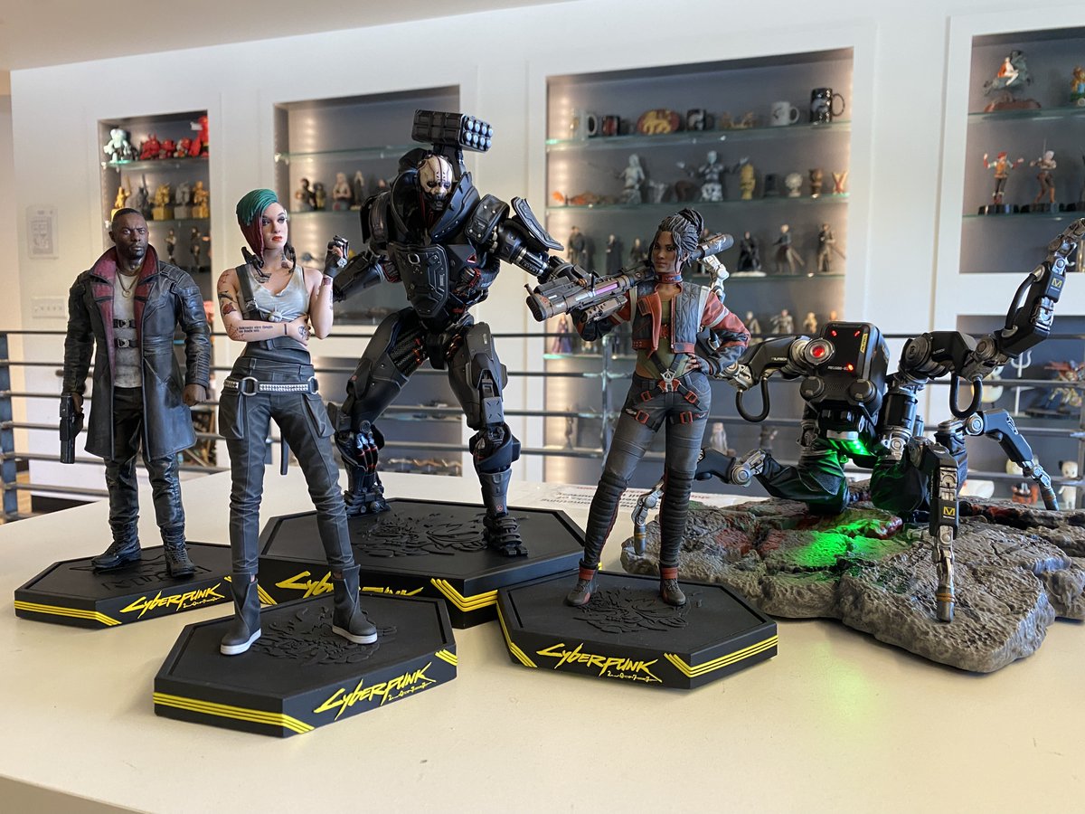 We’re bringing the world of Night City home to your door with the incredible Cyberpunk collection! Pre-orders now shipping and select items ready to order, collect them all today! bit.ly/3JuWZ4R @DarkHorseComics @CDPROJEKTRED @CyberpunkGame #Cyberpunk2077