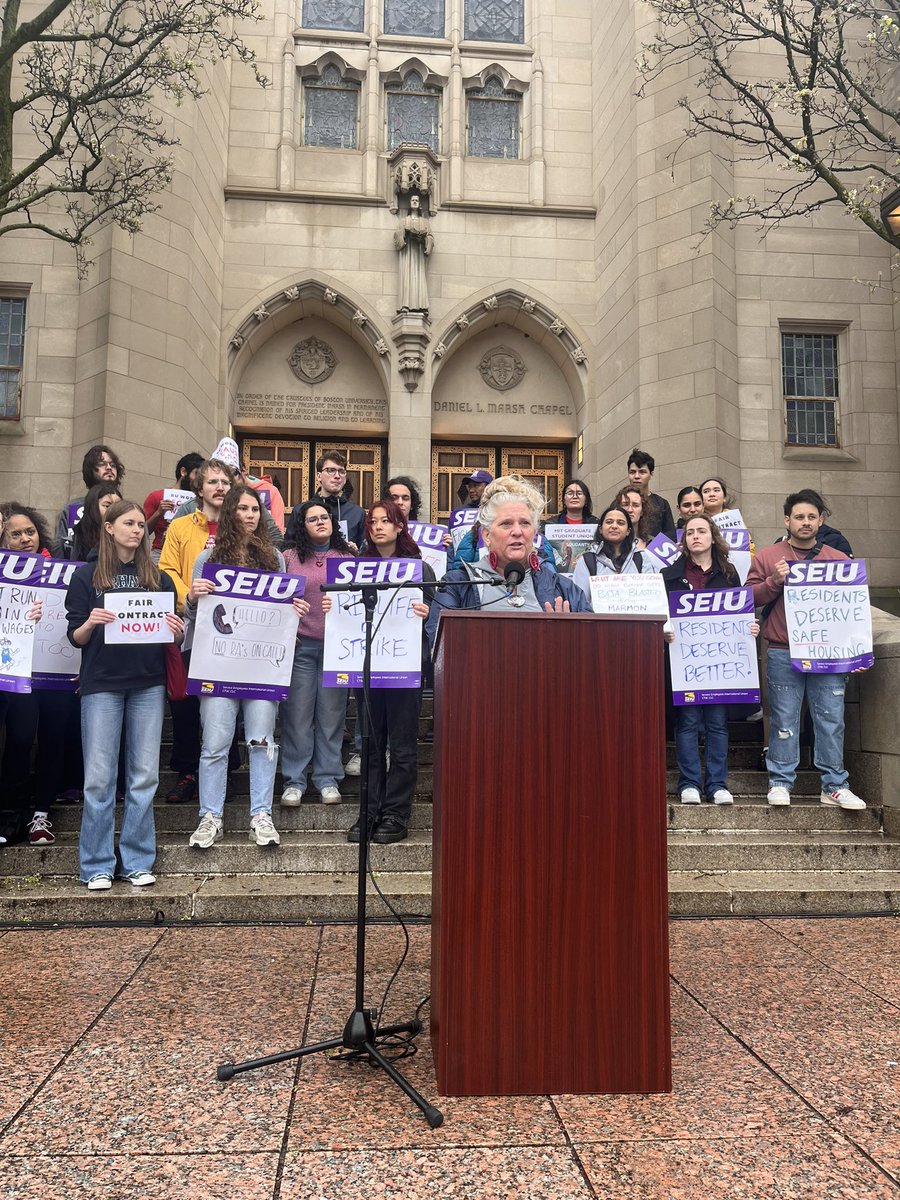 @Santana4Boston “The Adjunct Faculty stand in solidarity with Reslife, BUGWU and the STUDENTS of BU - let’s make BU both excellent and equitable!” - Karen, adjunct faculty at BU and SEIU 509 member