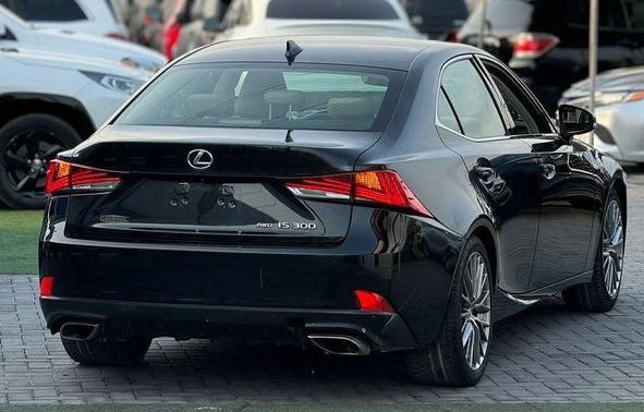 LEXUS IS300 2019 FOREIGN USED ₦27,500,000 09124549939 / 09012505322