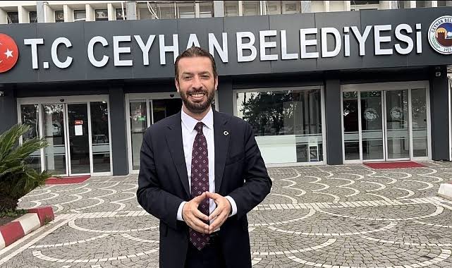 Adana Ceyhan'da belediye başkanı seçilen Kadir Aydar, mazbata almasının 2. gününde neden 270 işçiyi işten çıkardığını açıkladı: “Ceyhan Belediyesi'nin bütçesi 22 milyon 800 bin lira, 21 milyon 870 bin lirasını çalışanlarımıza ödüyoruz. Bize kalan 130 bin lira ile biz hangi…