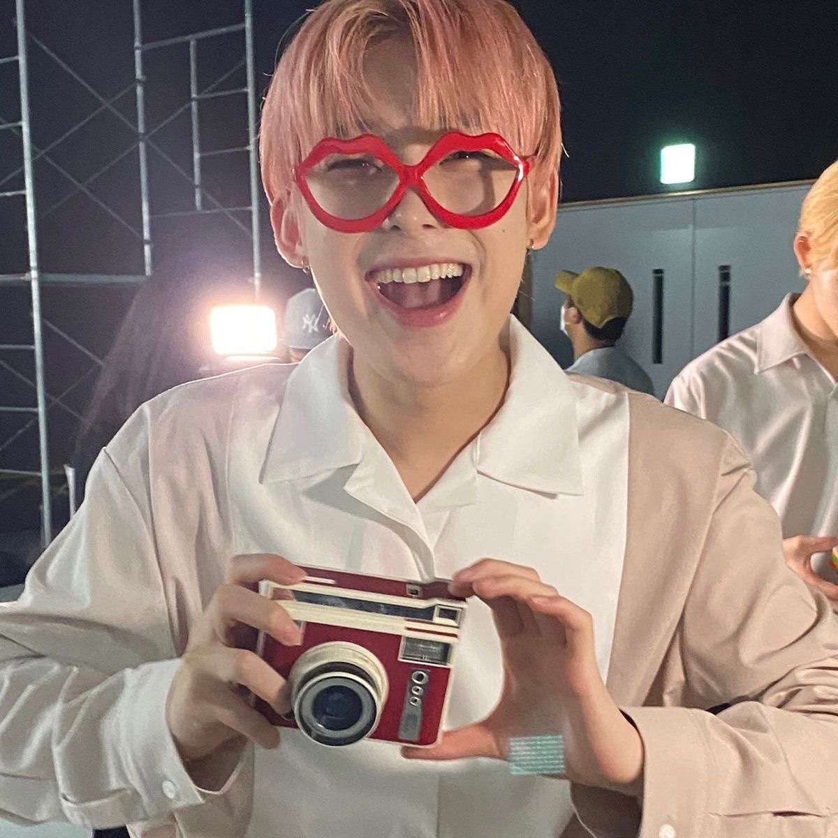 [📢 - Haloocean Daily Post Reward] 
📆: 041324

Vote SUNOO on "2024 The Most Popular Asian Artist" 

✅ RT and leave 1 qrt
✅ 1 RT + 1 QRT = 2 🎟️ 
🎯: 1k RTS - 6k RTS

🔗: haloocean.com/?sid=f2h5al6d

POPULAR ARTIST SUNOO 
#SUNOOonHaloOcean #김선우 #SUNOO #ENHYPEN_SUNOO #624HaloOcean
