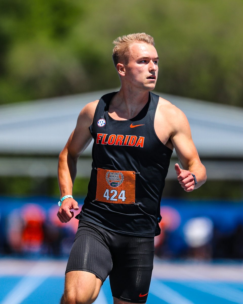 Ryan McCloskey finishes 23rd in the Men's 200m OPEN with a time of 21.73. #GoGators 🐊