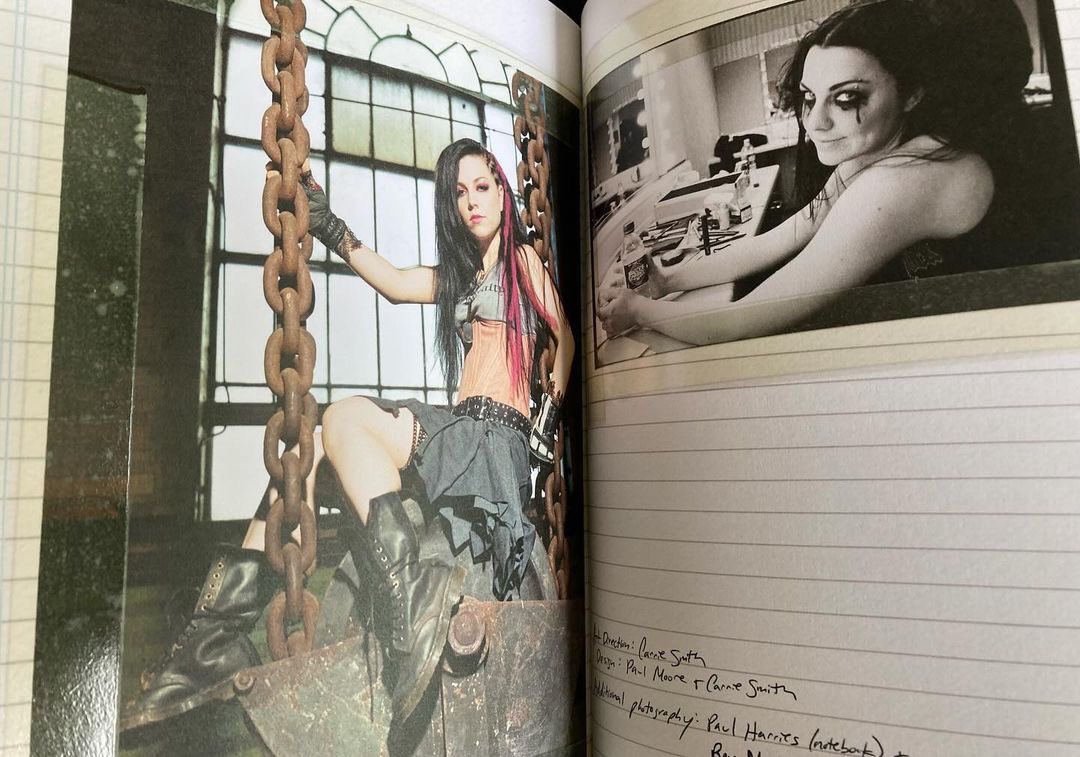 “I just received my copy of Fallen - Super Deluxe Box Set. Really proud to have a selection of my images in the booklet.” #repost • @paul_harries on Instagram #amylee #evanescence #fallen20thanniversary