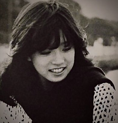 中森明菜「十戒」1984年リリース。新しい年度が始まり春の日差しも暖かい。ワクワクするような感覚も彼女の新しい活躍を目にできるからか。素晴らしいボーカリスト。