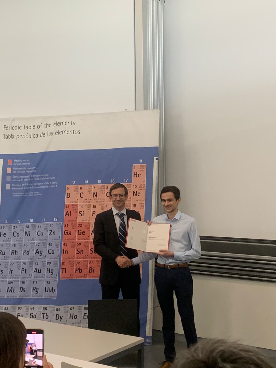 Congratulations to Julien Borrel for becoming the 26th doctor of the group! Wish you all the best for the future! 🎉