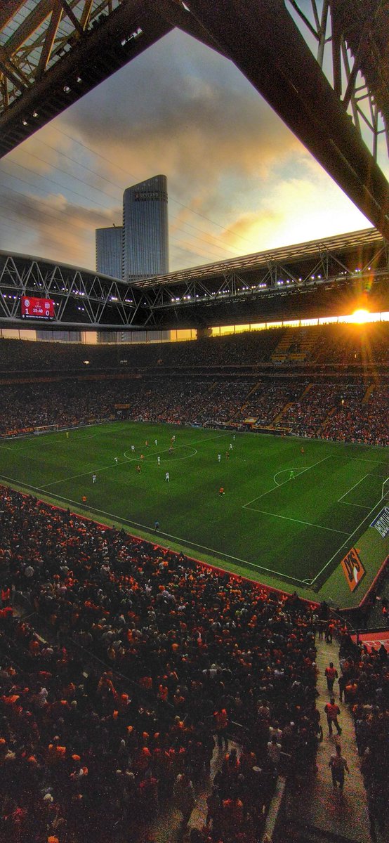 doğu üste vuran güneş akşamüzeri oynanan maç şampiyonluk yolunda Galatasaray...