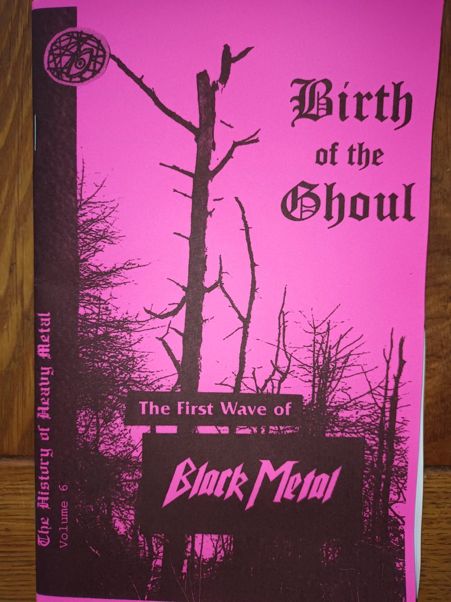 Got the latest volume of 'The History of Heavy Metal' all the way from across the pond today. Thank you, @badgerpunker 🫡📬 #heavymetalhandbook #blackmetal #metaltwitter