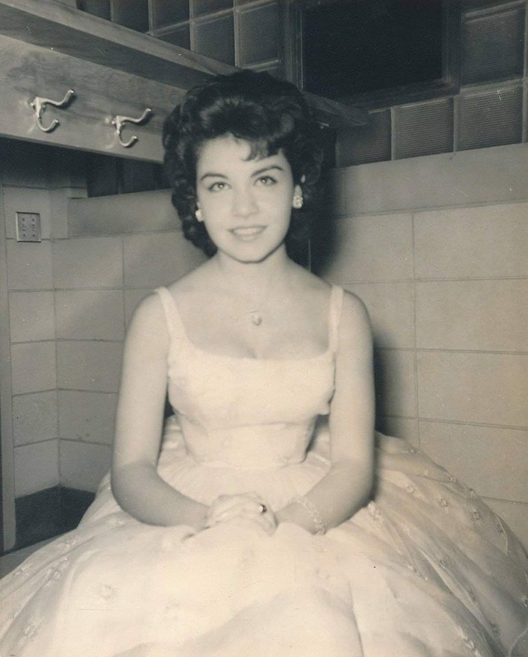 Annette Funicello Friday: Candid photo of Annette in 1959