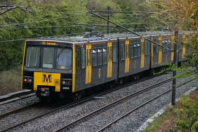 No Metros running on North Tyneside line this weekend due to 'ongoing multi-million pound' work chroniclelive.co.uk/news/north-eas…