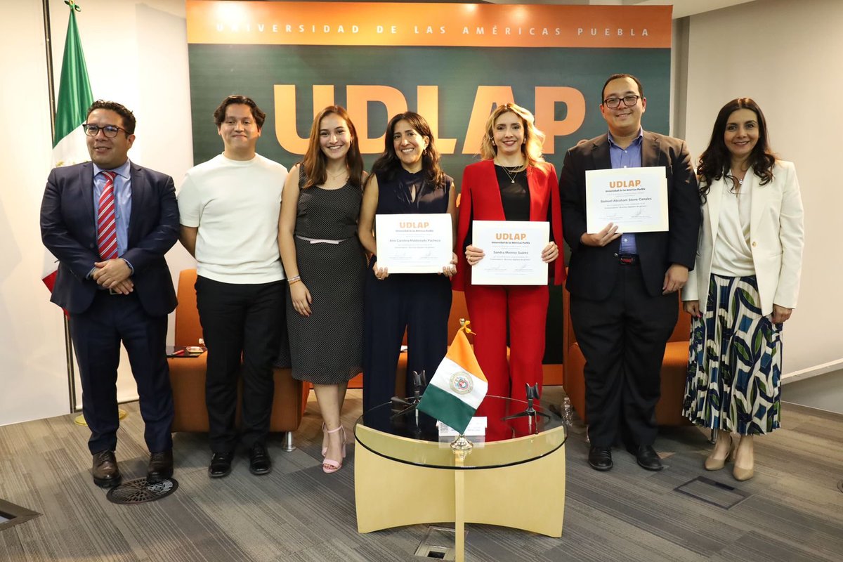 Asistimos al conservatorio "Brechas Digitales de Género", organizado por la <a href="/udlap/">UDLAP</a>, extensión CDMX. En donde se entabló un diálogo con estudiantes acerca de los avances y retos de la tecnología relacionadas los estereotipos de género.