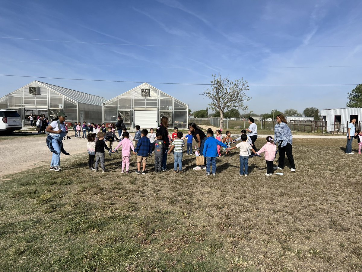 Pt. 1 We had our annual fied trip to the Ag. Farm today! A great time was had by all! Thank you @CTE_ECISD @ZavalaMagnet @ECISD_EarlyEd @EctorCountyISD #prekgoestothefarm