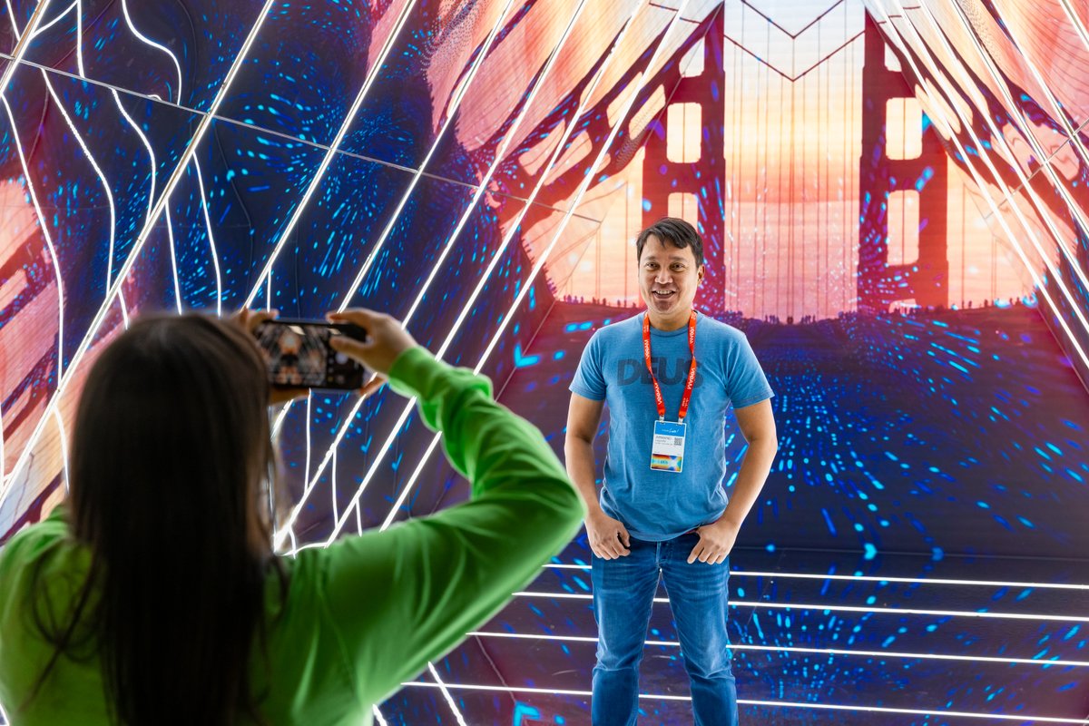 #CiscoLive 2024 is coming up quickly, and it has us thinking… Where are you flying in from for this year’s event in Las Vegas? Let us know below, and then be sure to book your hotel if you haven’t already! 👇🏨
cs.co/6016wEdTi