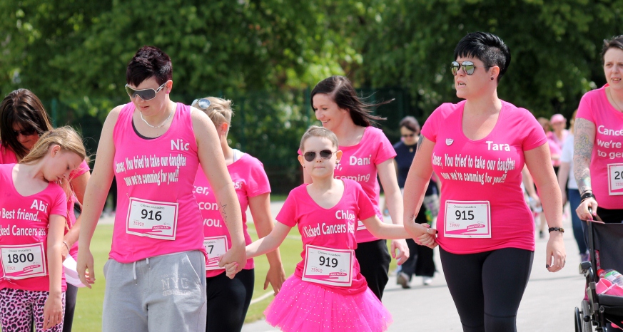 Ever thought about taking part in the @raceforlife? Now’s your chance! All ages, shapes, sizes & abilities can walk, jog or run 5k to raise money to help beat cancer. Women, men and children can enter the 5k event: dlvr.it/T5Qhfg #LoveChesterfield #ChesterfieldEvents